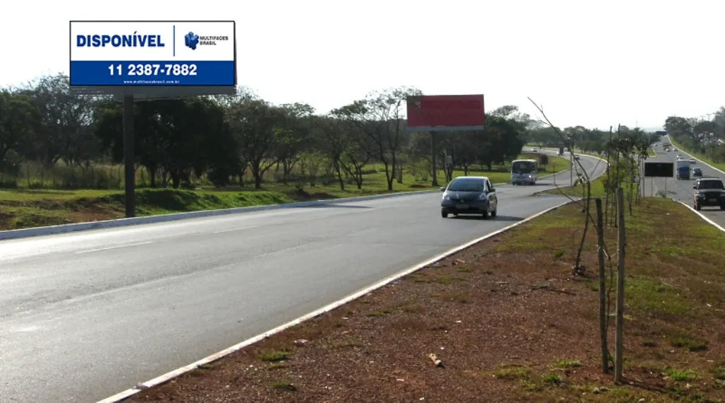 Front Light em Brasília/DF – 9, x 3,6m