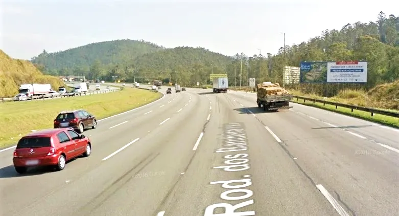 Front Light Rod. dos Bandeirantes km 40,2 – Caieiras/SP