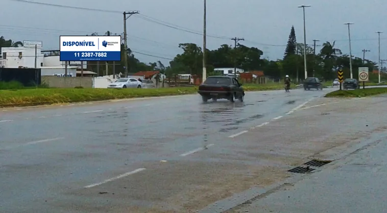 Frontlight – SP 055 – Av. José Herculano, 7950, Caraguatatuba - SP – Caraguatatuba/SP