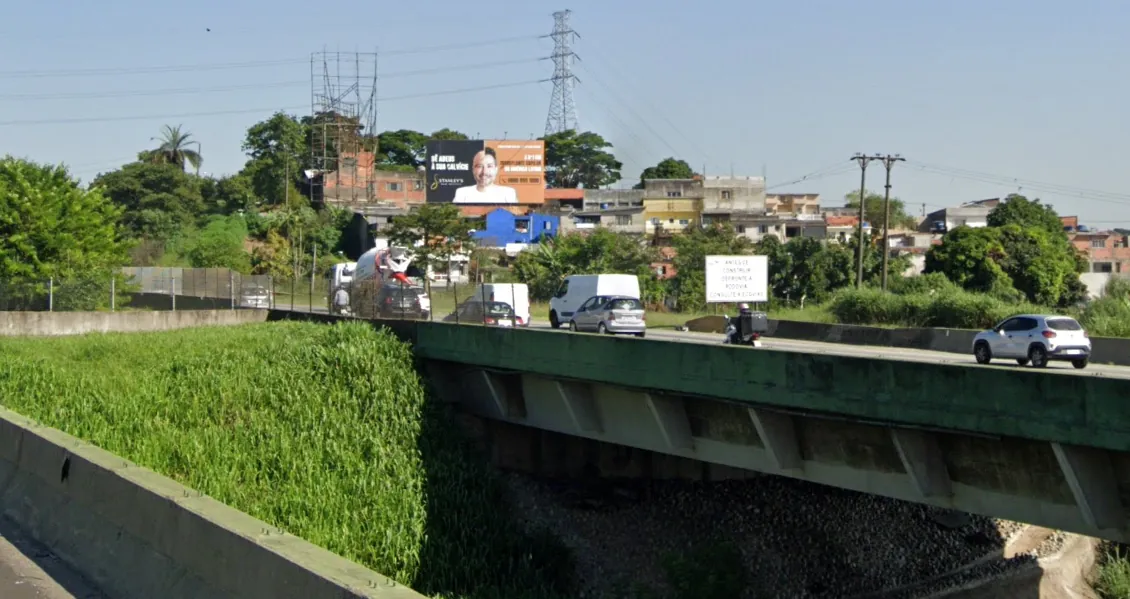 Frontlight – Rod. dos Imigrantes km 15, Diadema - SP – Diadema/SP — foto 3