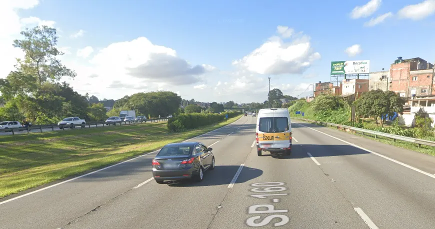 Front Light Rod. dos Imigrantes km 18 – Diadema/SP