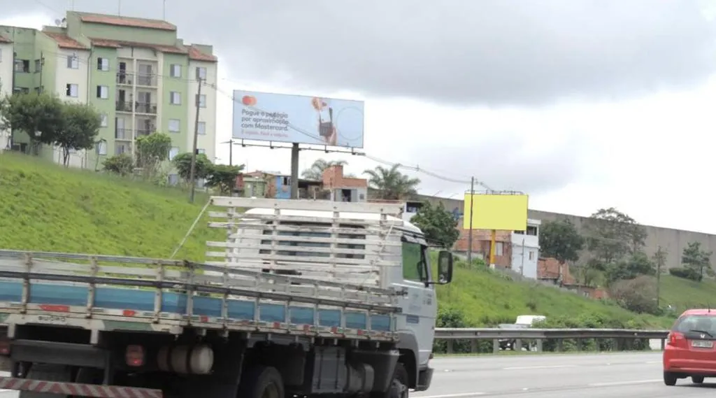 Frontlight – Rod. dos Imigrantes km 18, Diadema - SP – Diadema/SP — foto 2