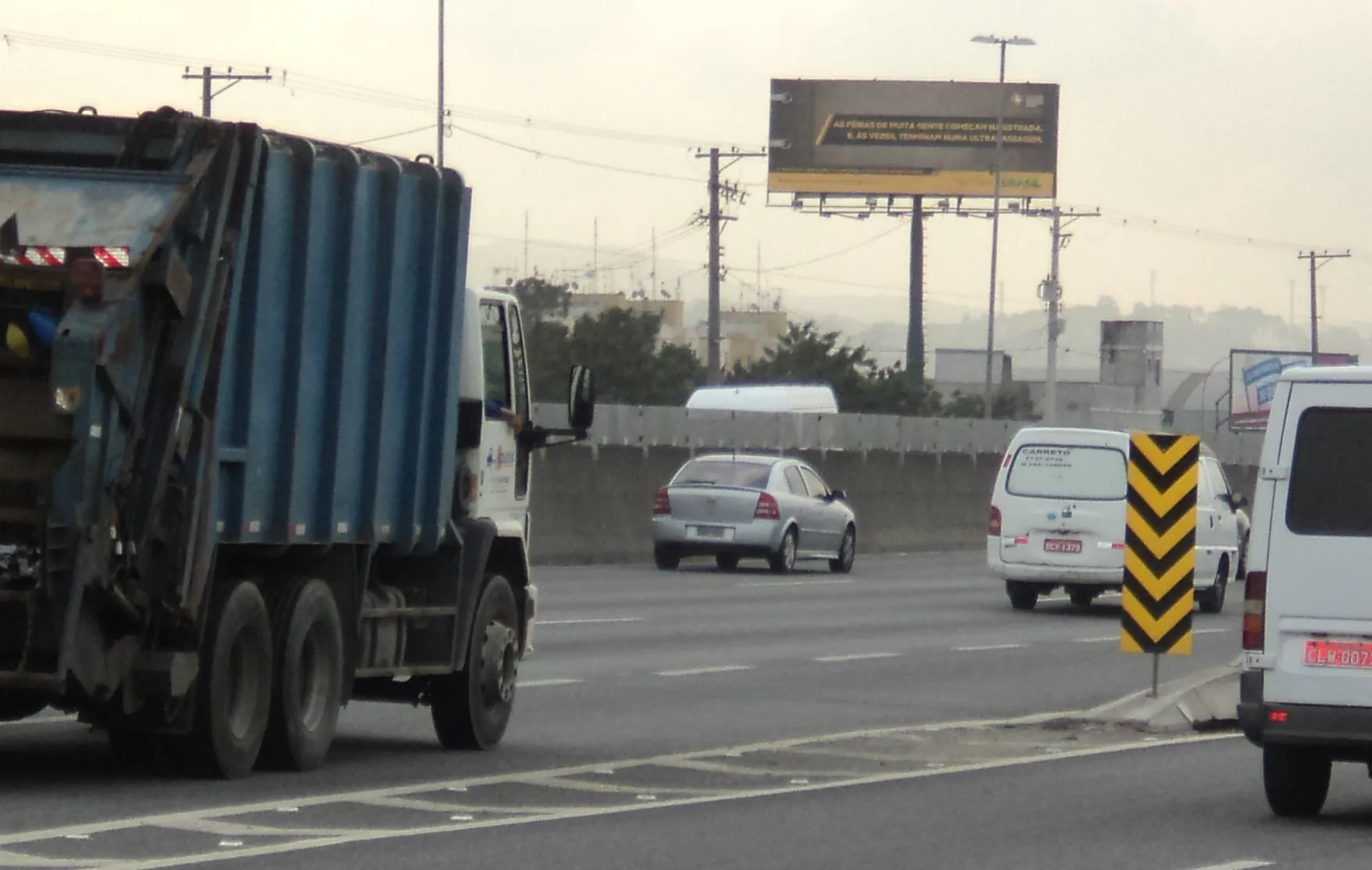 Frontlight – Fernão Dias, Guarulhos - SP – Guarulhos/SP