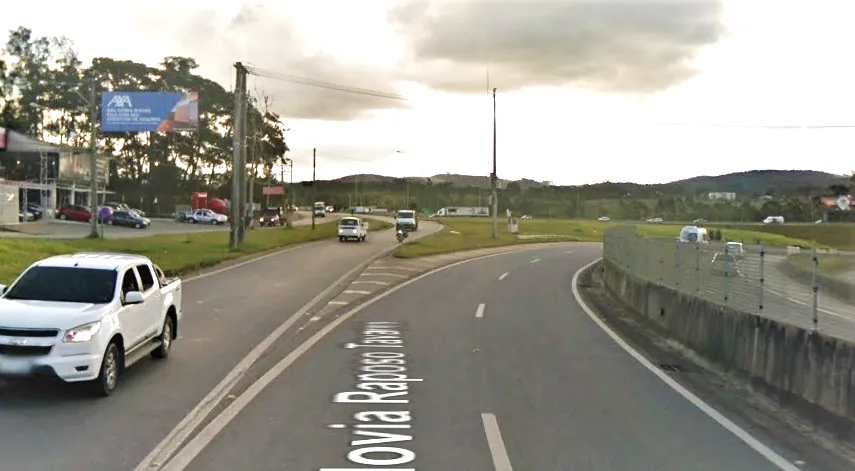 Front Light Rod. Raposo Tavares km 45 – Ibiúna/SP