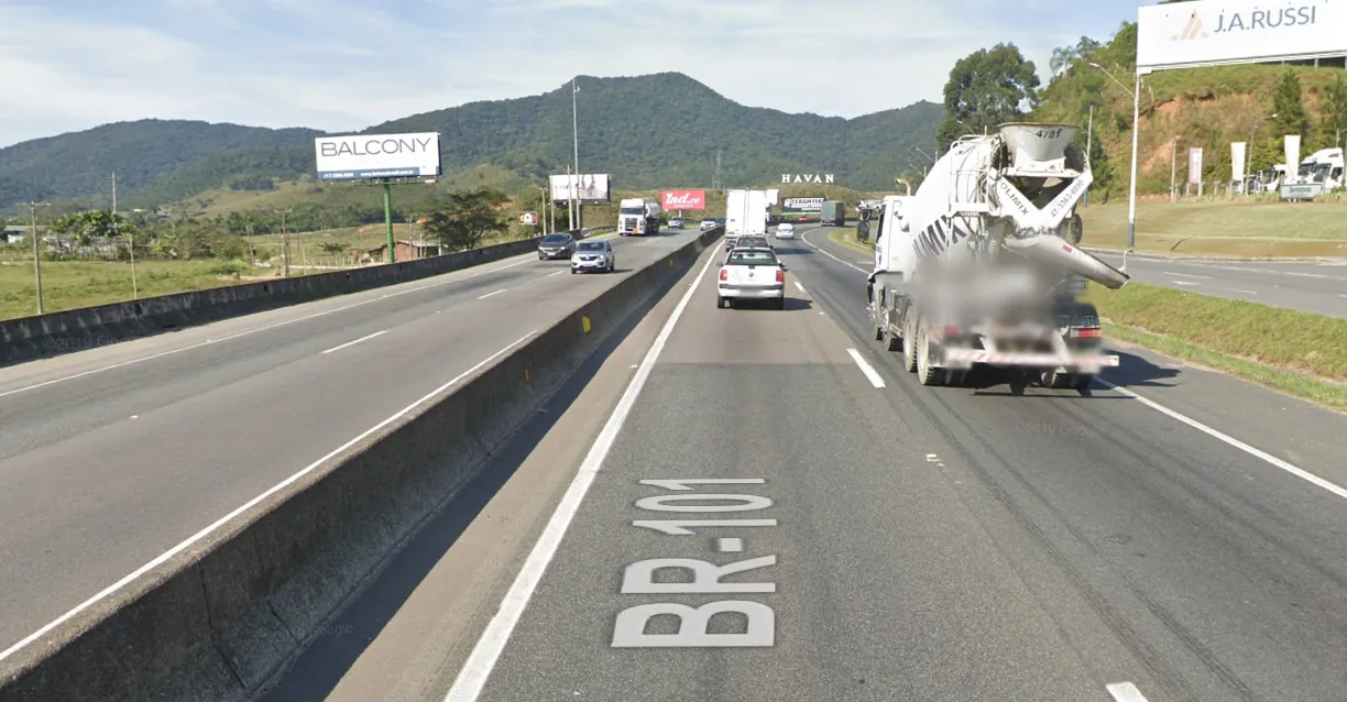 Front Light BR 101 – km 125 – Itajaí/SC
