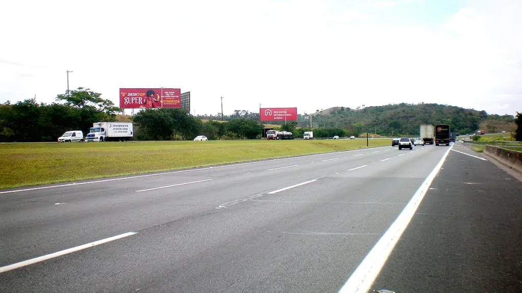 Frontlight – Rod. dos Bandeirantes km 72,2, Itupeva - SP – Itupeva/SP