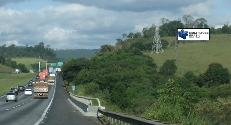 Frontlight – Rod. dos Bandeirantes km 54,5, Jundiaí - SP – Jundiaí/SP — foto 2