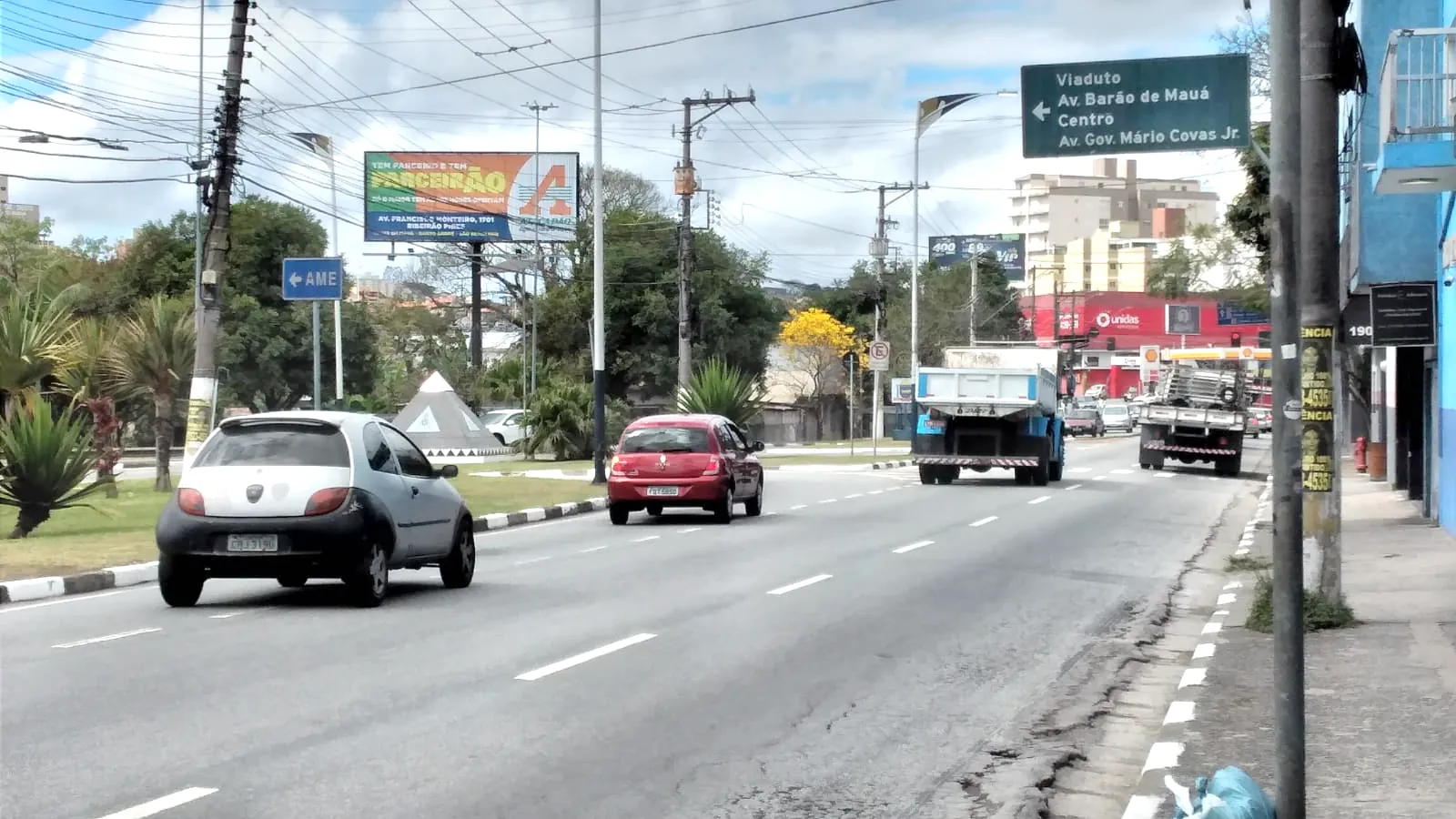 Front Light Av. Capitão João, 323 – Mauá/SP