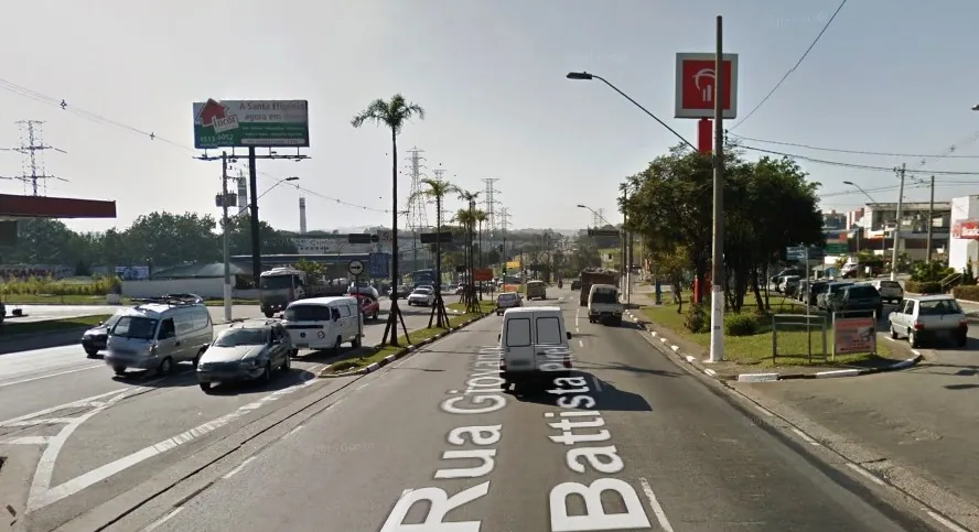 Front Light Av. Giovanny Batista Pirelli,2146 – Mauá/SP