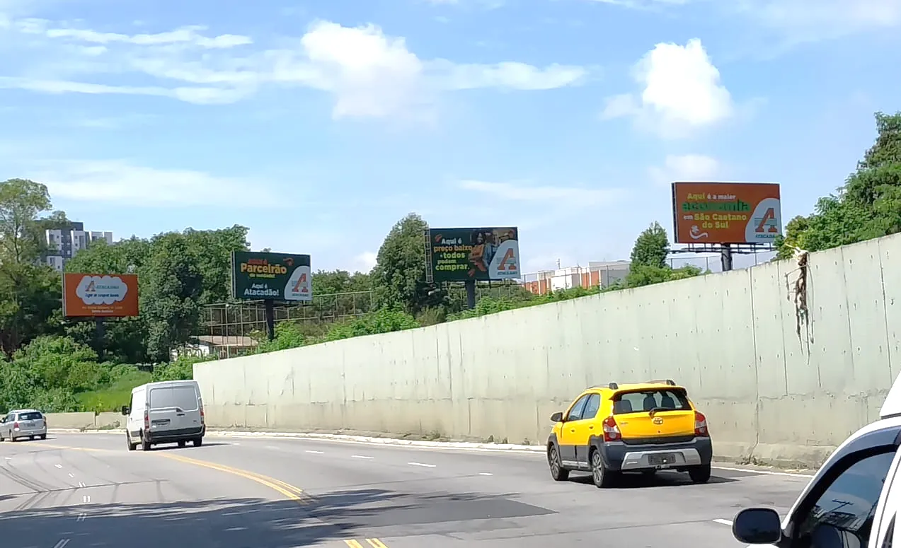 Frontlight – Av. Guido Aliberti, 4000, Mauá - SP – Mauá/SP