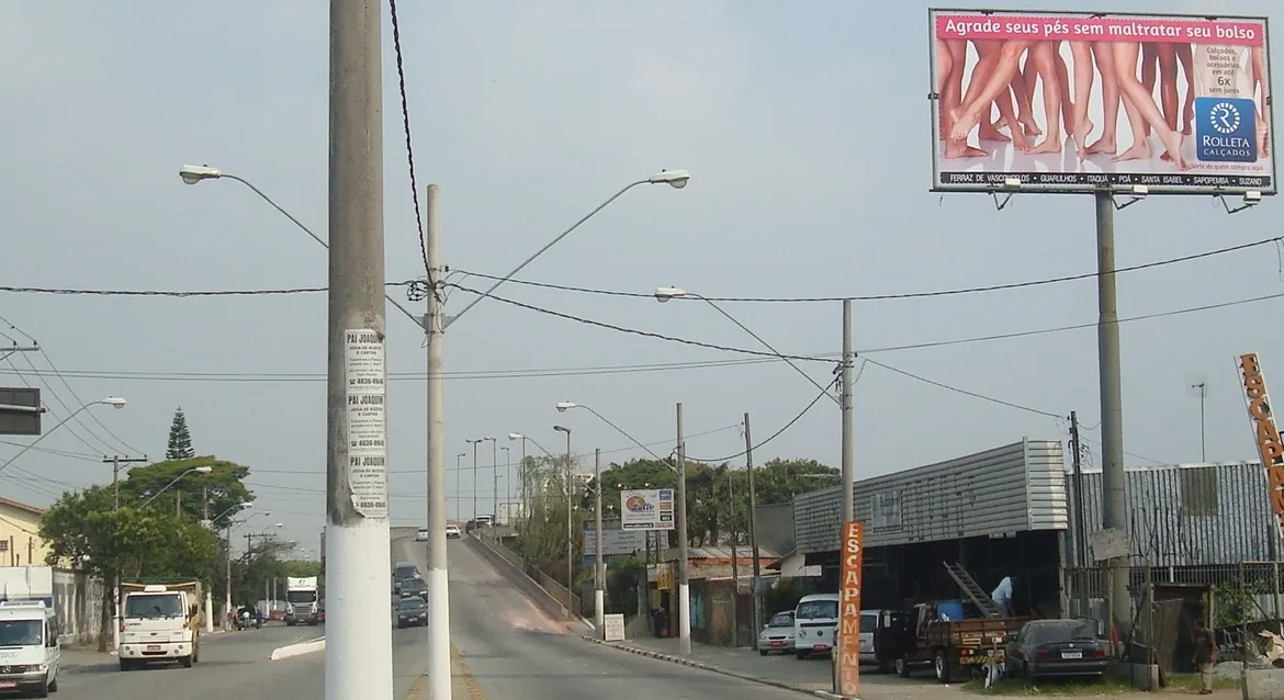 Front Light Av. Major Pinheiro Froe – Mogi das Cruzes/SP