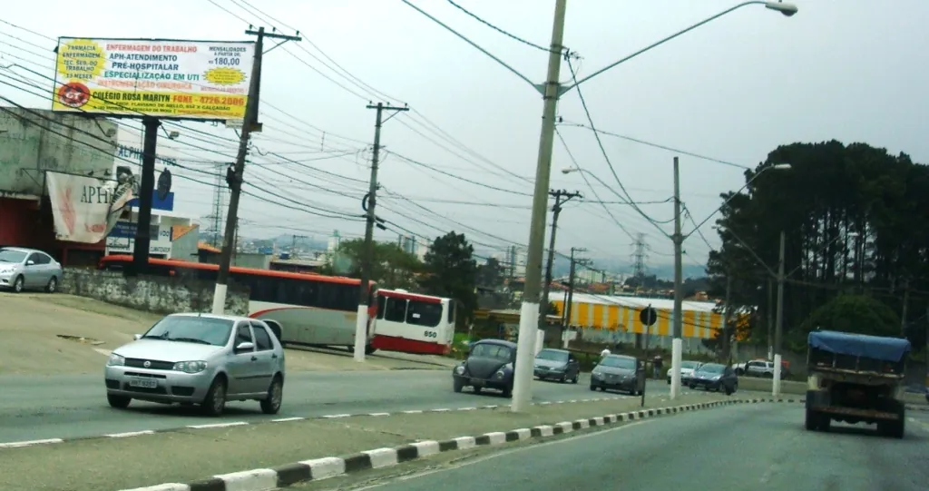 Frontlight – Av. Prudente de Moraes, Mogi das Cruzes - SP – Mogi das Cruzes/SP