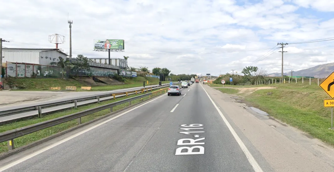 Front Light em Queimados/RJ – Dutra – 15m x 5m