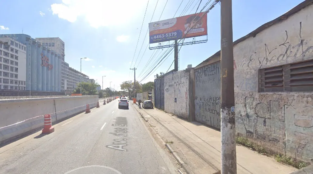 Frontlight – Av. dos Estados, 4443, Santo André - SP – Santo André/SP