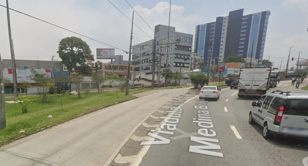 Frontlight – Av. Lucas Nogueira Garcez, 299, São Bernardo do Campo - SP – São Bernardo do Campo/SP