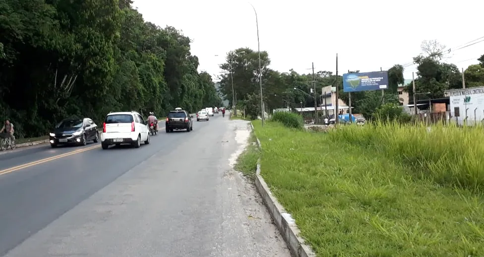 Front Light Rod. Rio Santos km 49 – Ubatuba/SP