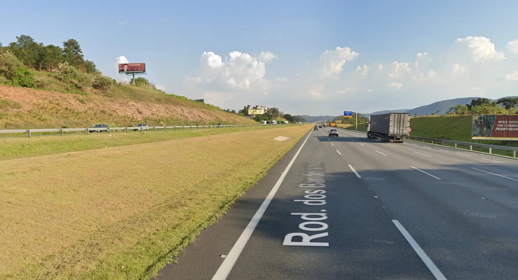 Mídia em Aeroporto – Rod. dos Bandeirantes km 58, Jundiaí - SP – Jundiaí/SP