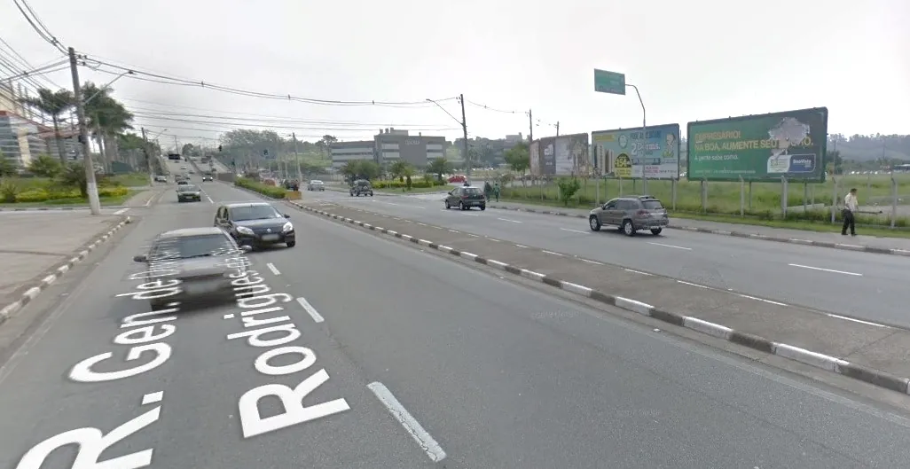 Outdoor – Av. Divisão Pedro Rodrigues, Barueri - SP – Barueri/SP