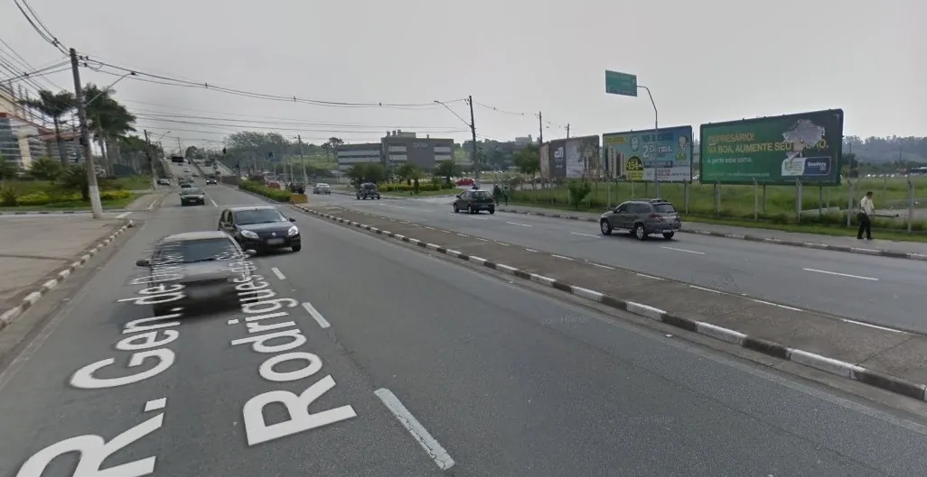 Outdoor – Av. Divisão Pedro Rodrigues, Barueri - SP – Barueri/SP — foto 3