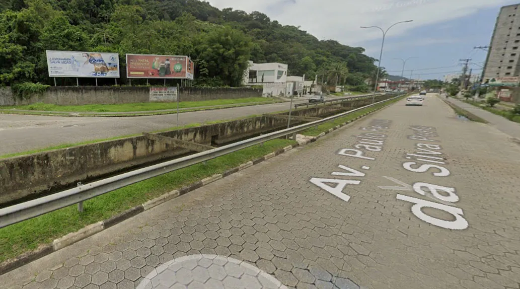 Outdoor em Caraguatatuba/SP