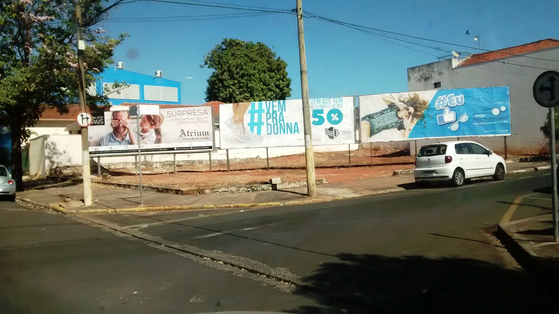 Outdoor – RUA ARACAJU ESQUINA DO COLÉGIO SÃO MATEUS, Catanduva - SP – Catanduva/SP — foto 2