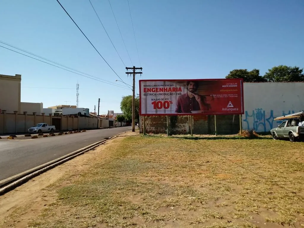 Outdoor – AV ANTONIO BARBOSA FILHO COM AV PAULINO PUCCI - SENTIDO, Franca - SP – Franca/SP