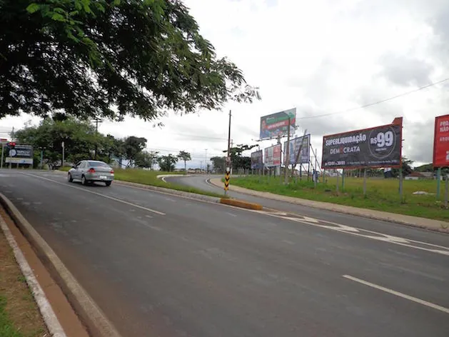 Outdoor – AV RIO AMAZONAS - EM FRENTE AO ATACADAO - SENTIDO, Franca - SP – Franca/SP — foto 3