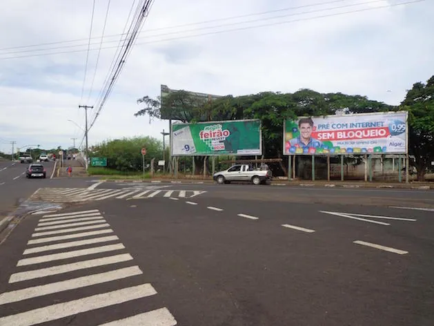 Outdoor – AV RIO AMAZONAS - ROTATORIA FRANCA SHOPPING - SENTIDO, Franca - SP – Franca/SP — foto 2