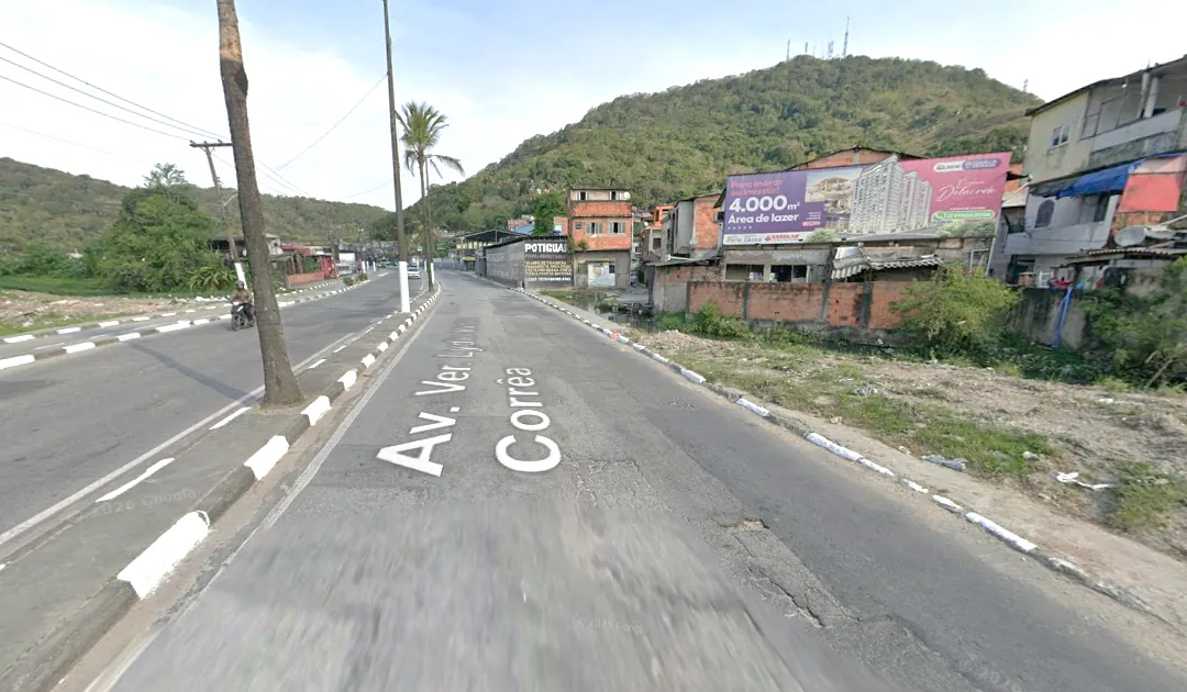 Outdoor Av. Ver. Lydio Martins Corrêa – Guarujá/SP