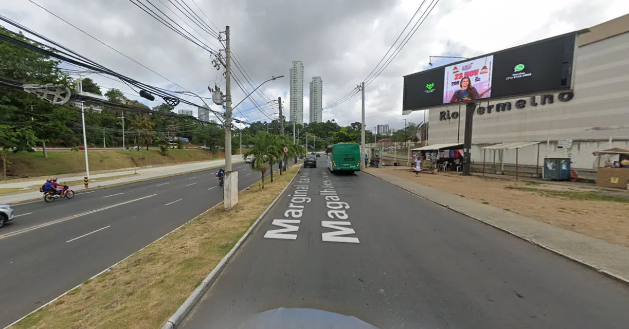 Painel de LED Av. Juracy Magalhães – Salvador/BA