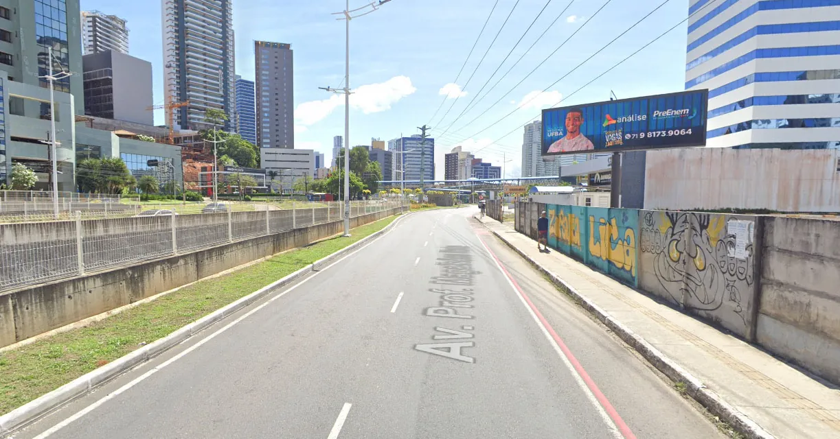 Painel de LED Av. Magalhães Neto – Salvador/BA