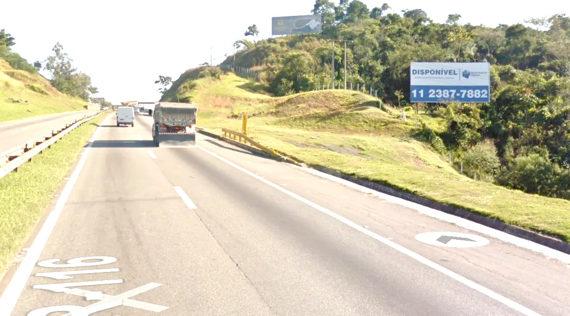 Painel Rodoviário Rod. Pres. Dutra km 186 – Arujá/SP