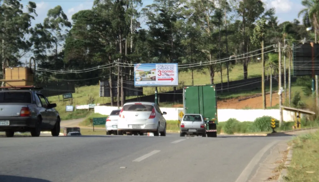 Painel Rodoviário Rod. Bunjiro Nakao, 48 – Ibiúna/SP