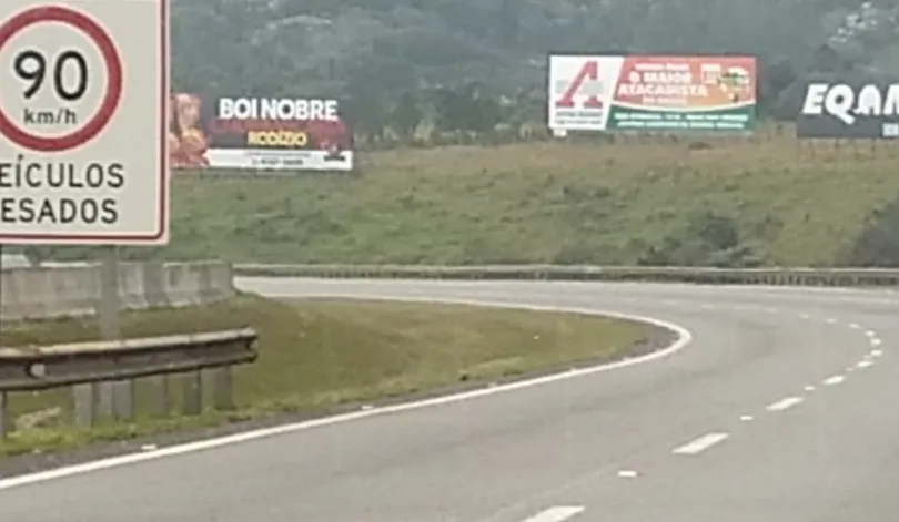 Painel Rodoviário – Rod. Ayrton Senna km 42, Itaquaquecetuba - SP – Itaquaquecetuba/SP