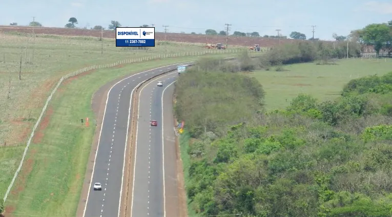 Painel Rodoviário – Rod. Raposo Tavares km 395, Ourinhos - SP – Ourinhos/SP