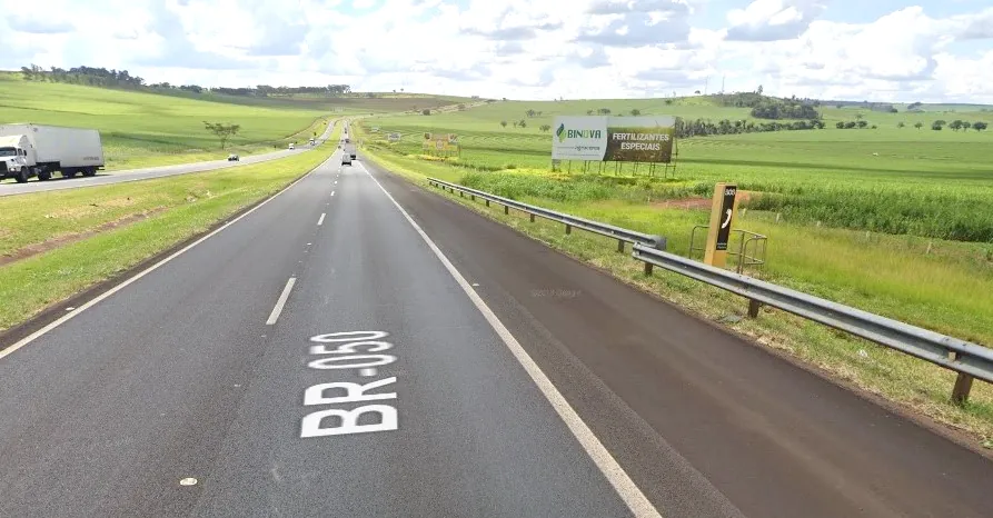 Painel Rodoviário Rod. Anhanguera km 336 – Ribeirão Preto/SP
